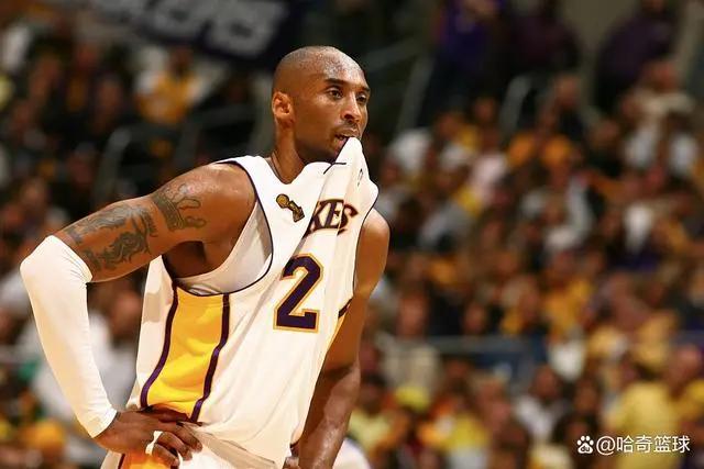 官方：拜仁博物馆设置凯恩专属展柜